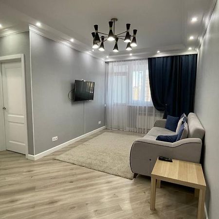 Ernaz Plus Apartments: Sauran-Towers Astana Exterior foto